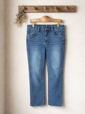 PAIGE Straight-Leg Midwash Blue Jeans Size 32